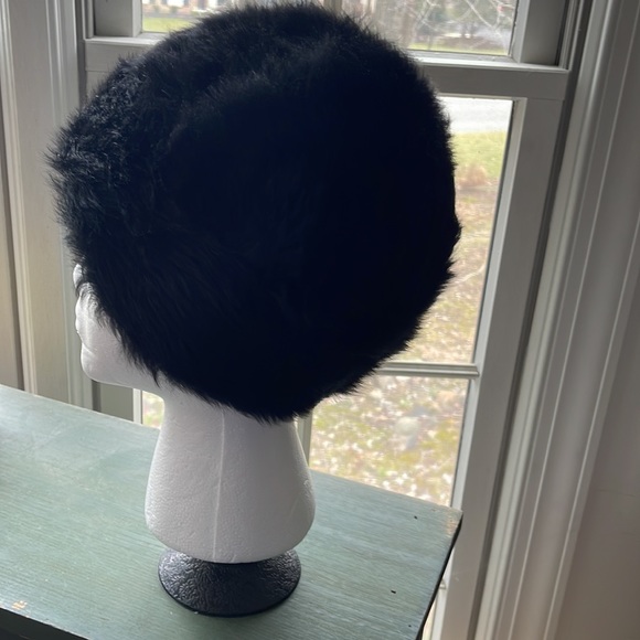 NATURAL LAMB FUR BLACK HAT MADE IN ITALY - Picture 2 of 5